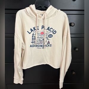 NWOT Lake Placid ADK Cropped Hoodie